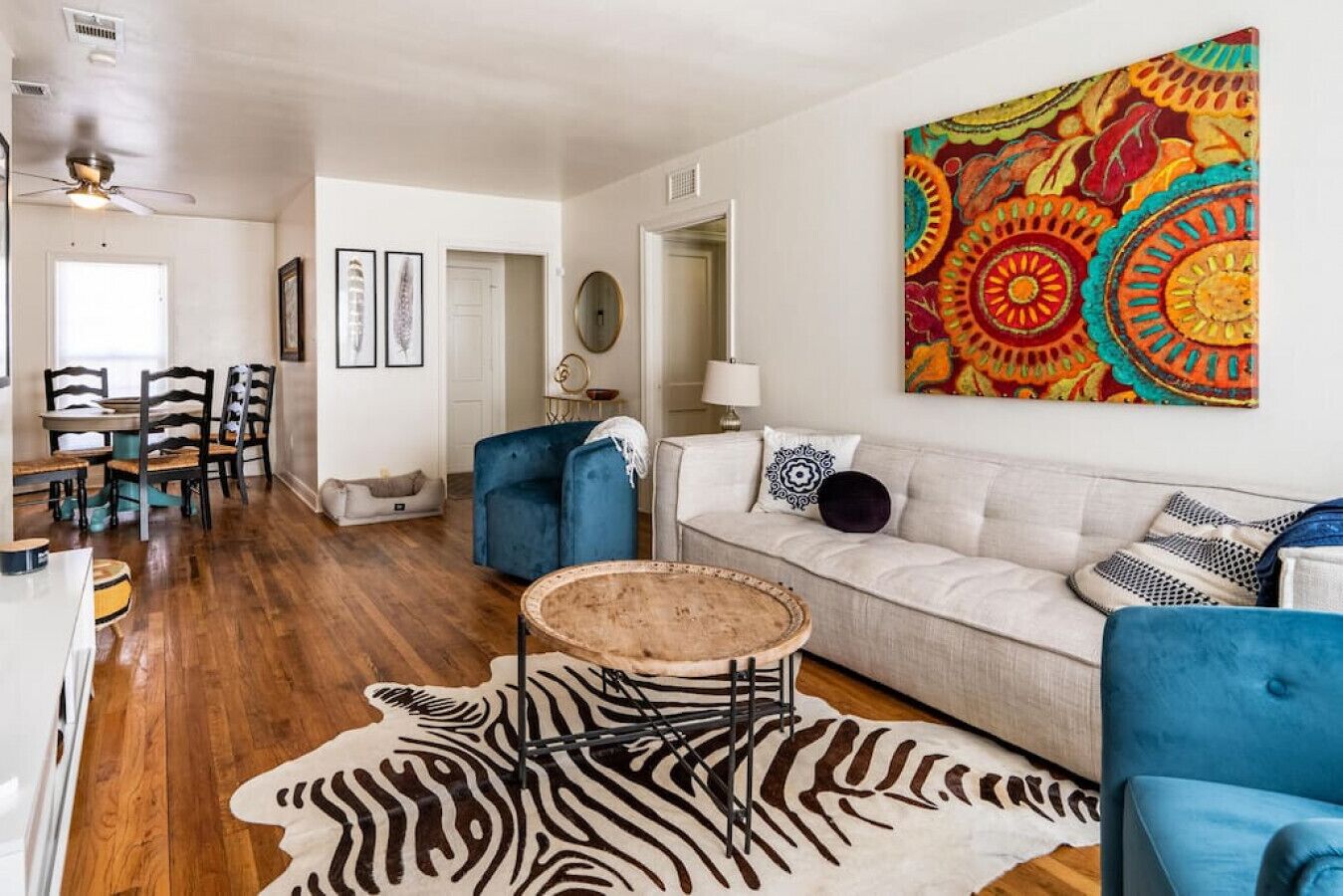 Celebrity Stay - 3BR/2BA - Eclectic Look and Feel