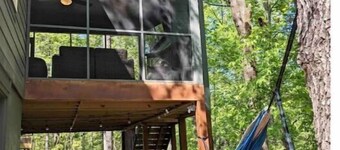 Lake Access Home. Outdoor Fireplace. Kayaks. Golfcart to Pool & Lake. Boat Ramp.