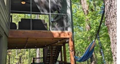 Lake Access Home. Outdoor Fireplace. Kayaks. Golfcart to Pool & Lake. Boat Ramp.
