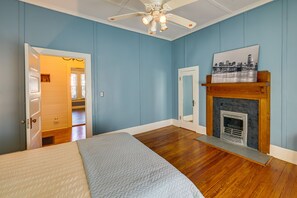 3 slaapkamers, een bureau, internet, beddengoed