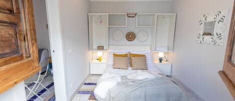 1 bedroom, iron/ironing board, free WiFi