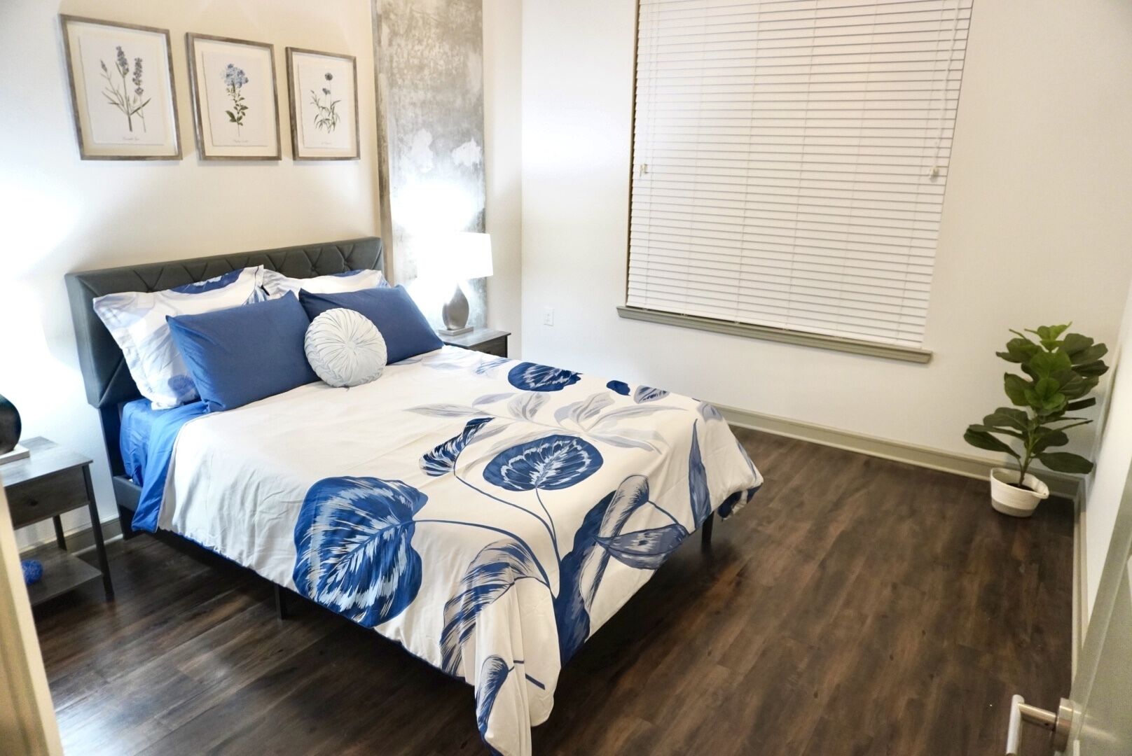 Exclusive Houston Downtown Apartment Minutes Away From Minute Maid Park