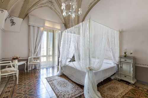 Casa Romantica by BarbarHouse
