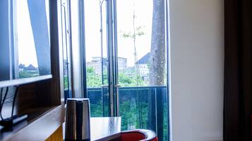 Executive-Studiosuite | Schreibtisch, kostenloses WLAN, Bettwäsche