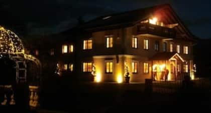 5 Sterne Ferienwohnung "franz" mit Traumhafter Aussicht & Pool von Apr-nov