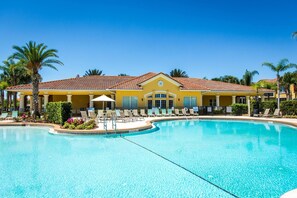 Pool - Pretty & Welcoming Resort Condo (Kissimmee)