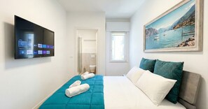 1 bedroom, iron/ironing board, free WiFi, bed sheets