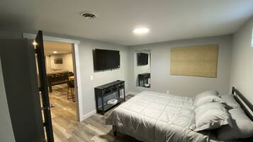 5 slaapkamers, een strijkplank/strijkijzer, gratis wifi, beddengoed