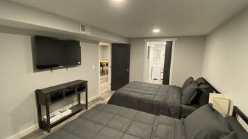 5 bedrooms, iron/ironing board, free WiFi, bed sheets