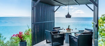 Villa Helmina - Three Bedroom Resort, Sleeps 6