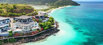 Tamarind Hills Resort - Ocean Blue