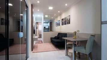 Deluxe Quadruple Room | Executive lounge