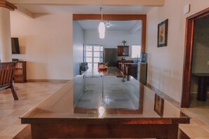 Family dining - Casitas Villa Jasmin (Santa María Tonameca)