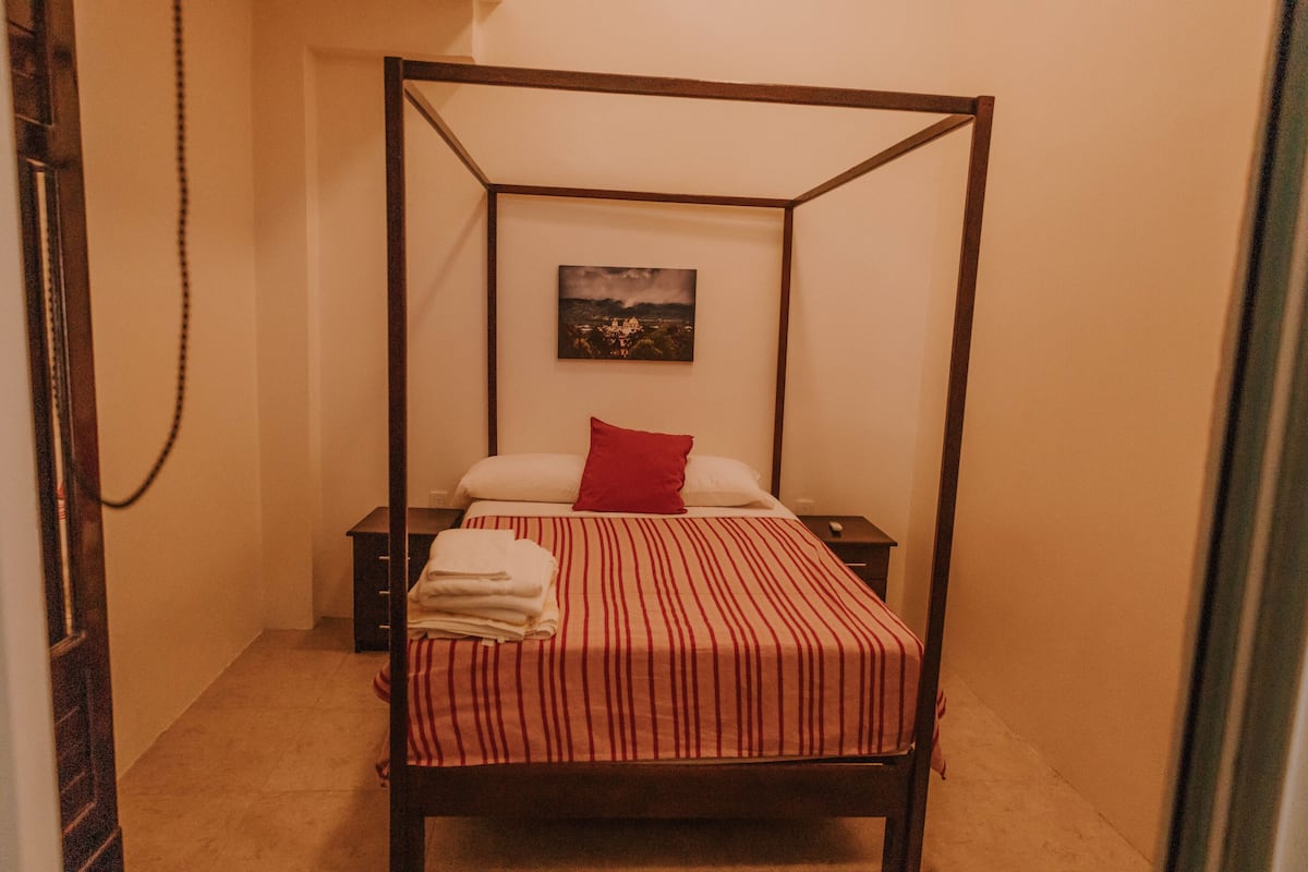 Superior-Apartment | Betten mit Memory-Foam-Matratzen, Bügeleisen/Bügelbrett