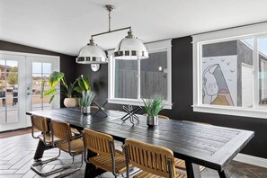 Dining - Foxy Flats · Hidden Desert - Luxurious home in Joshua Tree (Joshua Tree)