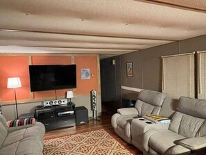 Téléviseur, chaîne audio