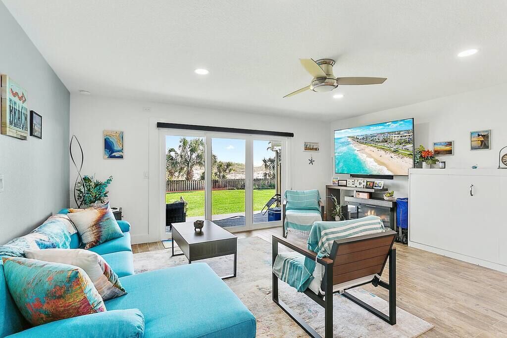 Short Board on Jax Beach