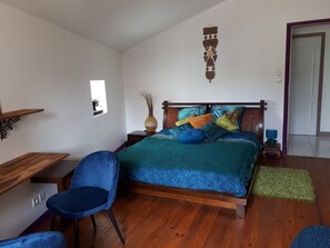 2 chambres, bureau, Wi-Fi gratuit, draps fournis