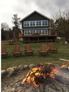 Property grounds - Lakeview Crossing Vacation Rental (Hammondsport)