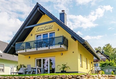 Fantastic vacation apartment with Müritz view and fireplace