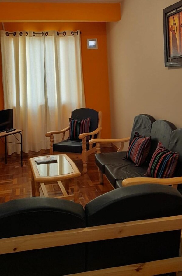 2 habitaciones, sistema de insonorización, wifi gratis y ropa de cama 