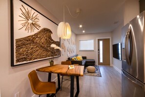 Interior - NEW! Chic & Cozy Lantana near the Beach & Flagler (New Smyrna Beach)