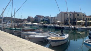 Unclassified image, 4 of 49, button - Charming 2-bed Apartment in Betina (Tisno)