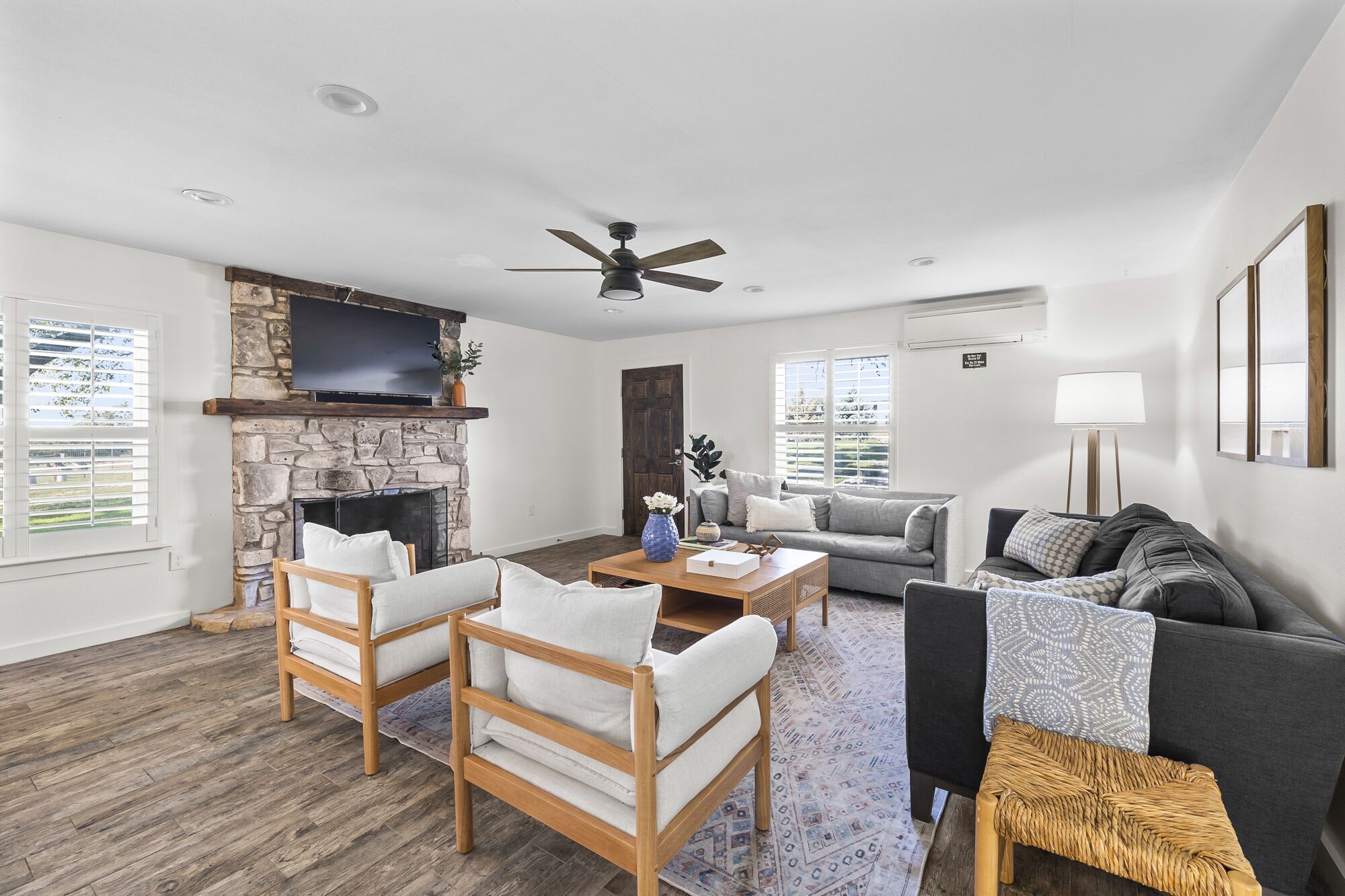 Smart TV 65 pulgadas con canales de televisión digitales, televisión