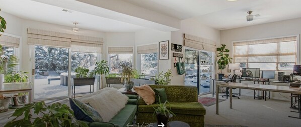 Smart TV, fireplace, stereo - $3,250 / Furnished 2br In-Law Private Guest Suite plus Utilities. Min 6mo stay (Longmont)