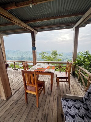 Outdoor dining - one of african kind (fort portal)