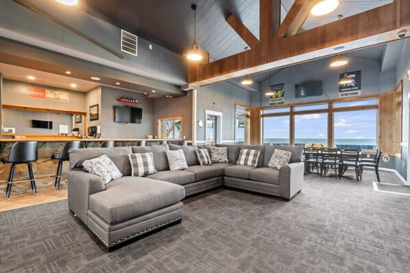 TV connectée, cheminée