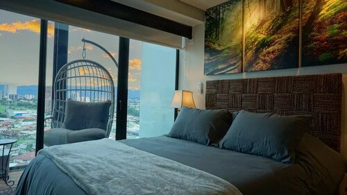 @SmartMobilis Luxury Villa for Long Stays & Medical Tourism Balcony,Pool & Gym