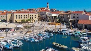 Apartment | Marina - Charming 1-bed Apartment in Betina (Tisno)