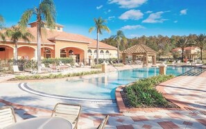 Pool - Modern Home, Family Friendly, 15 mins to Disney, Sleeps 32 (Kissimmee)