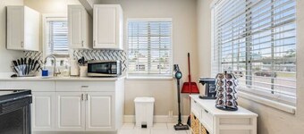 Private Oasis 5 Mins from Clearwater Beach: Fenced Backyard, Firepit & Grill!