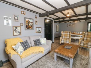 Cottage | Interior - Rock Cottage (Penrith)