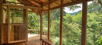 Remote Luxurious Riverside Jungle Retreat/Farmstay