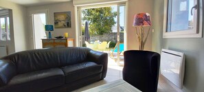 TV, DVD player, books