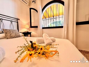 3 habitaciones, tabla de planchar con plancha y wifi gratis