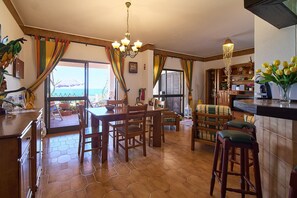 Dining - Casa Oystra, Iberlagos Resort, sea view terrace (Lagos)