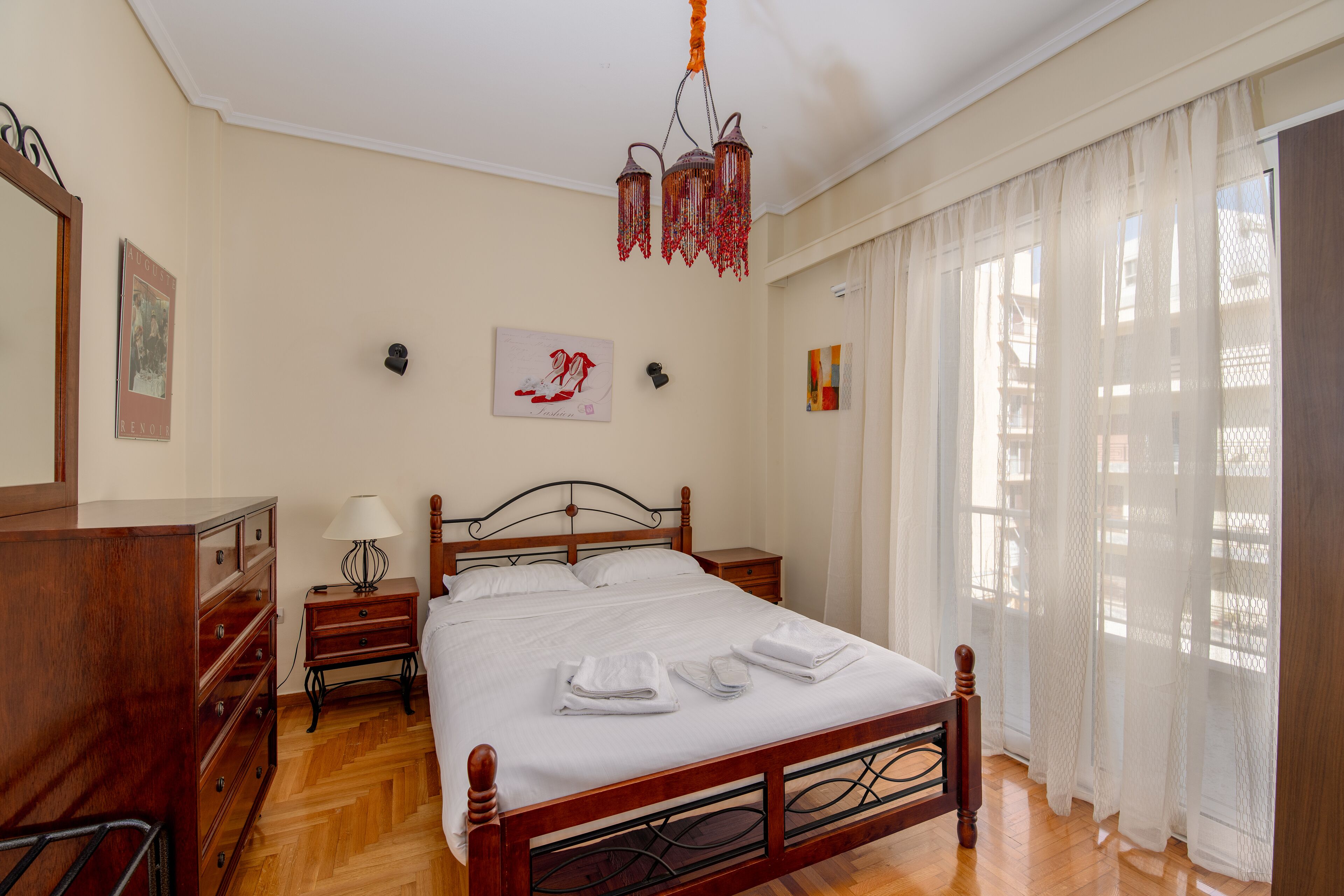 2 bedrooms, desk, iron/ironing board, travel cot