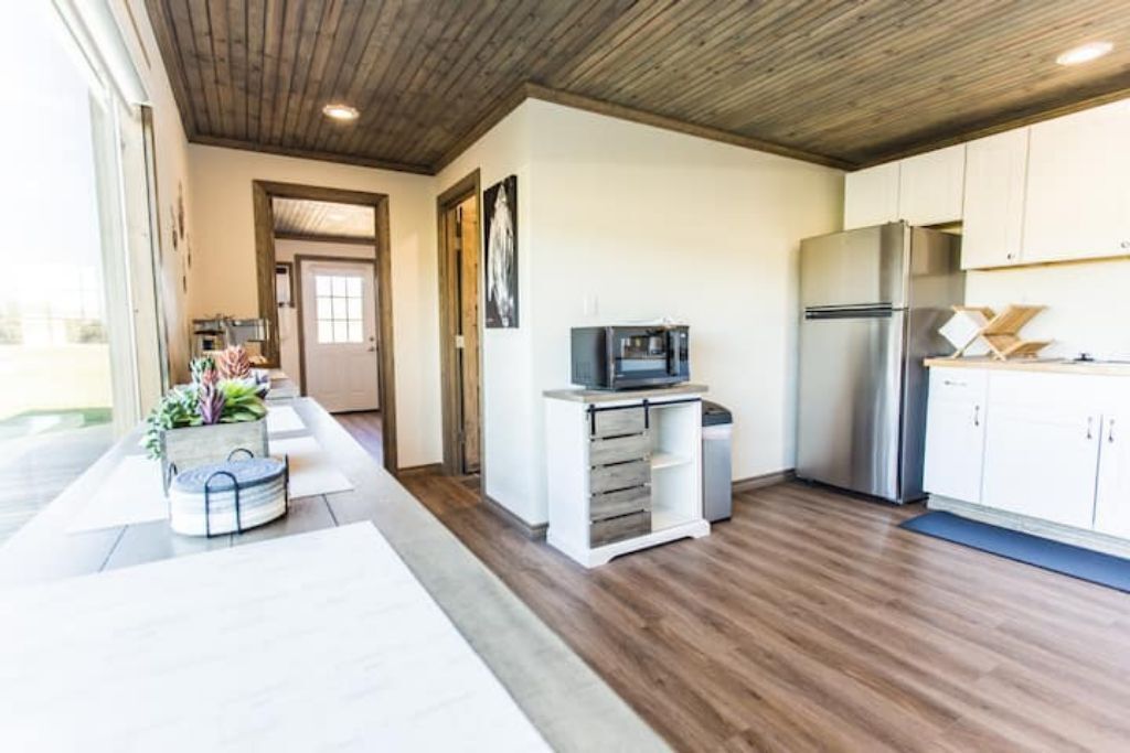 Five 8 Ranch - Guesthouse2-private jacuzzi-minutes from First Monday!