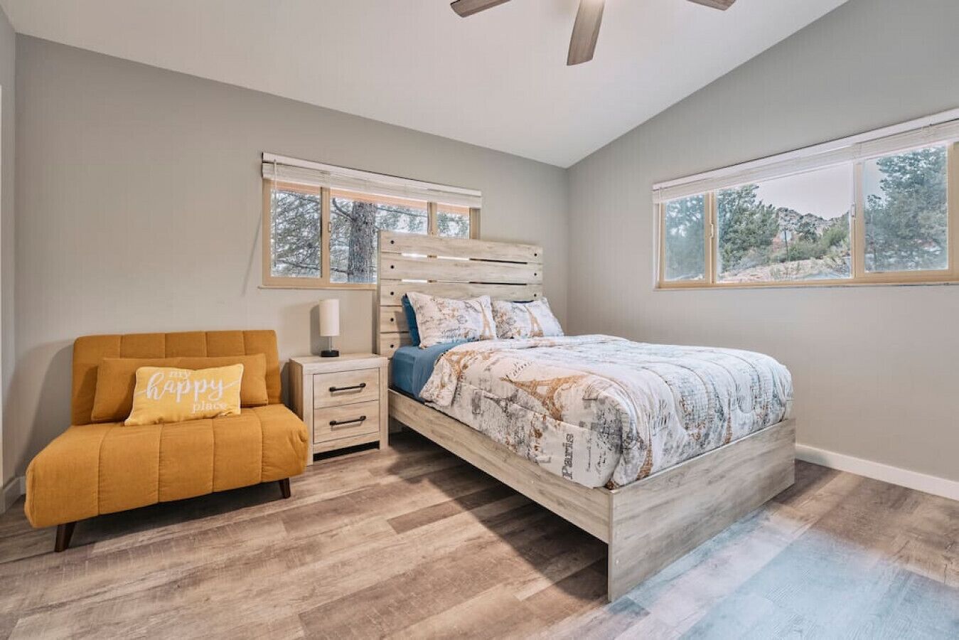 Mountain Shadows Retreat - Upstairs Unit