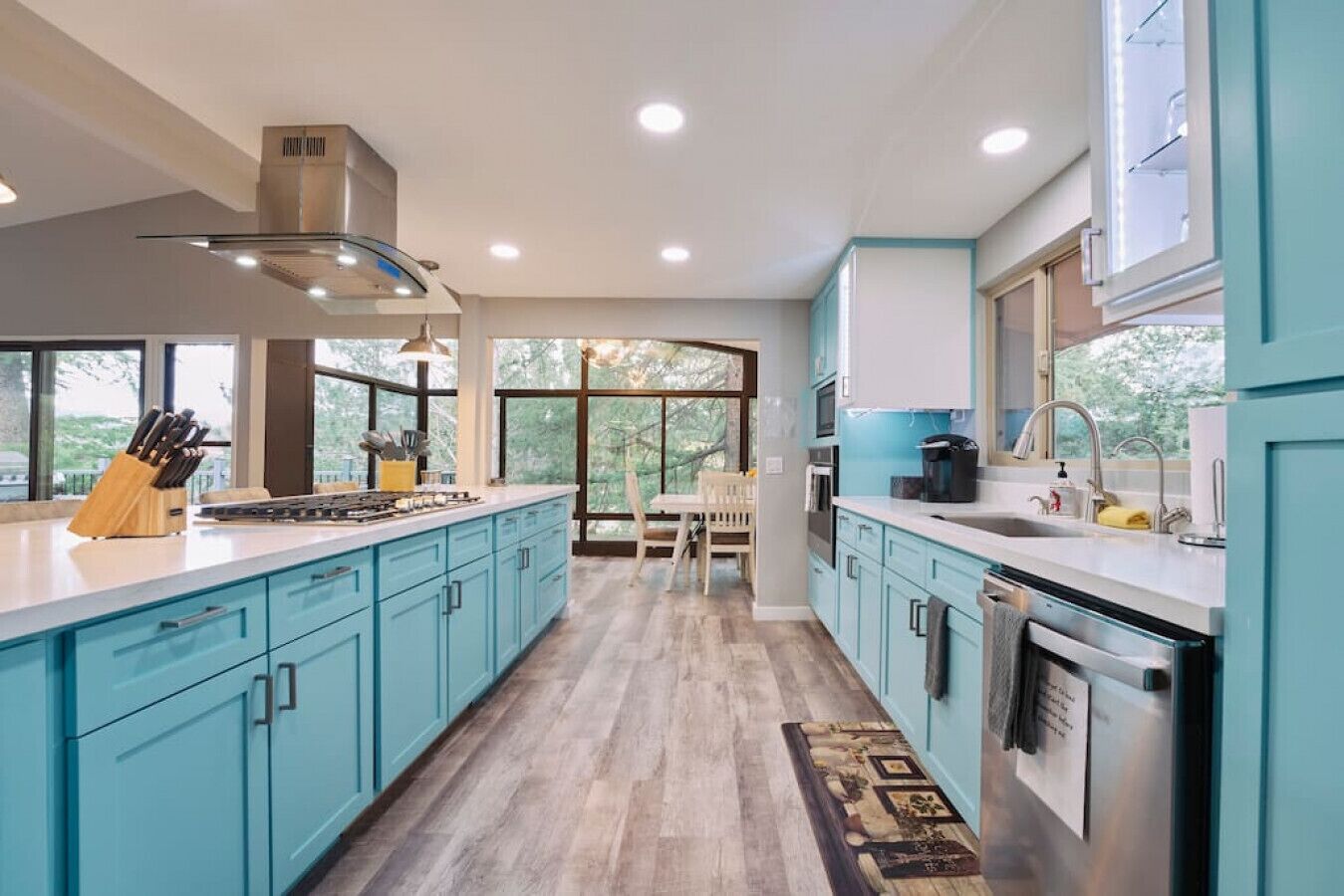 Mountain Shadows Retreat - Upstairs Unit