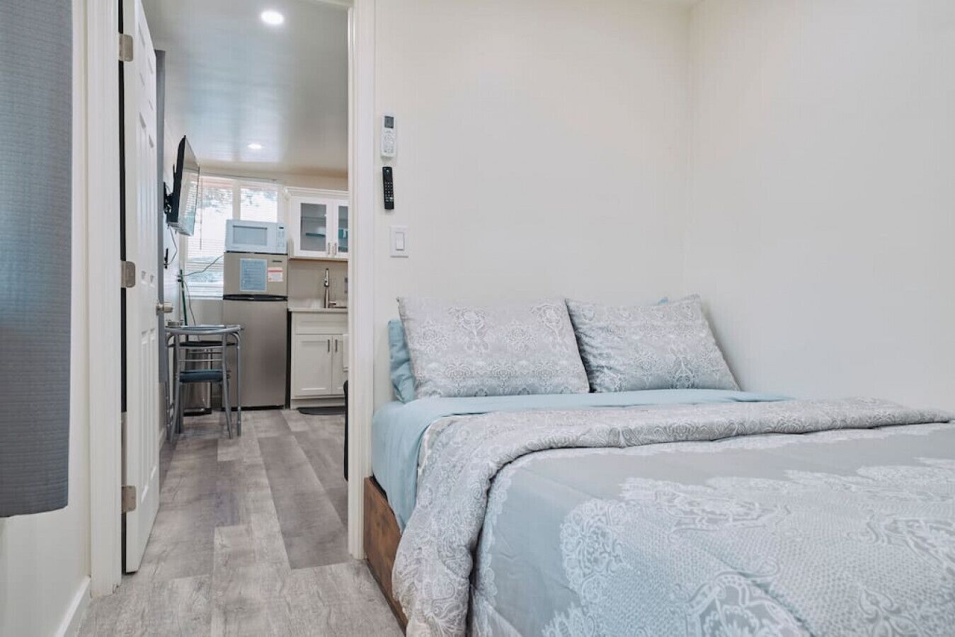 Modern Studio in Central Sedona with W/D - Best Deal!