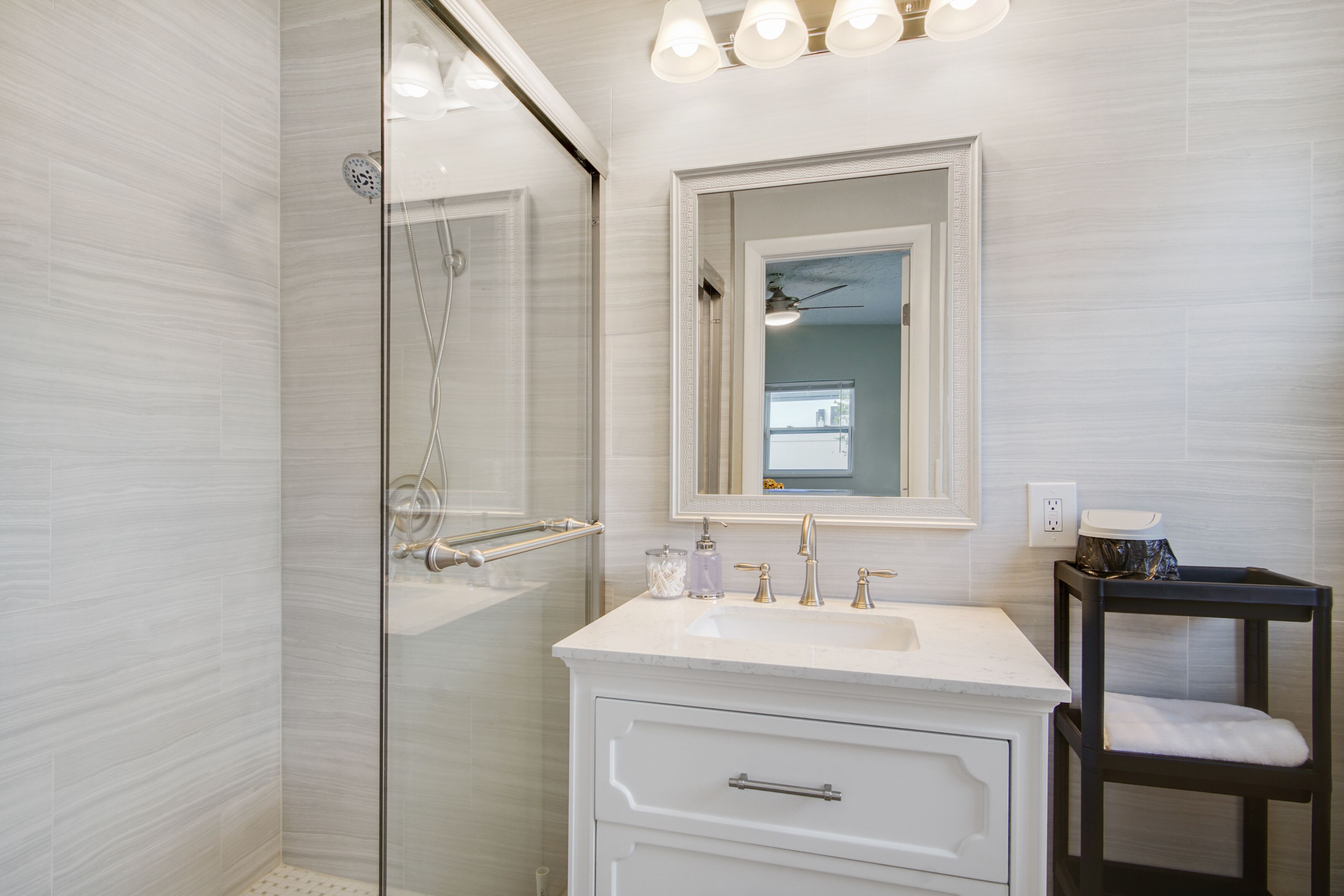 Universal getaway/ 3 mins from universal studios