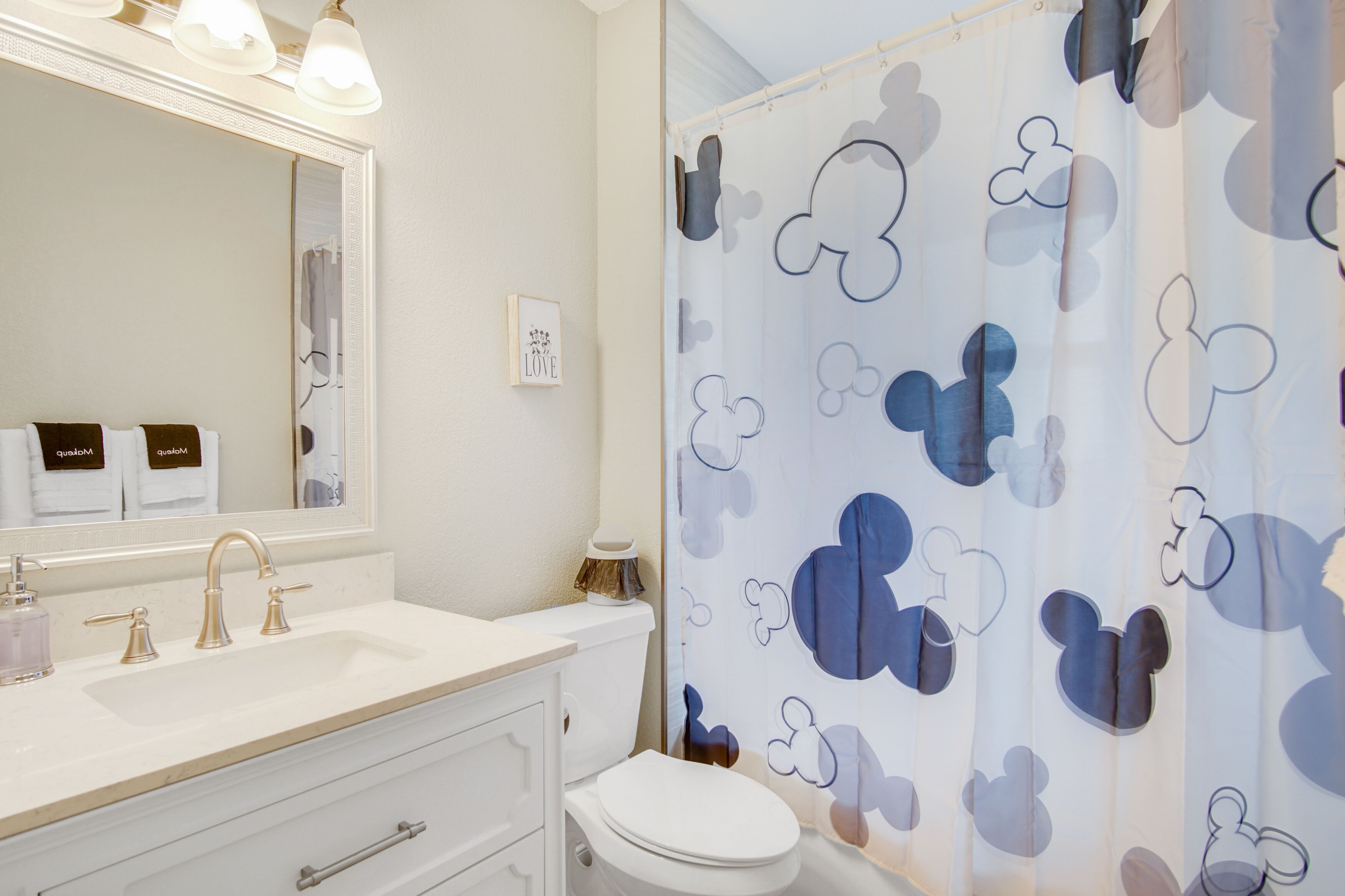 Universal getaway/ 3 mins from universal studios