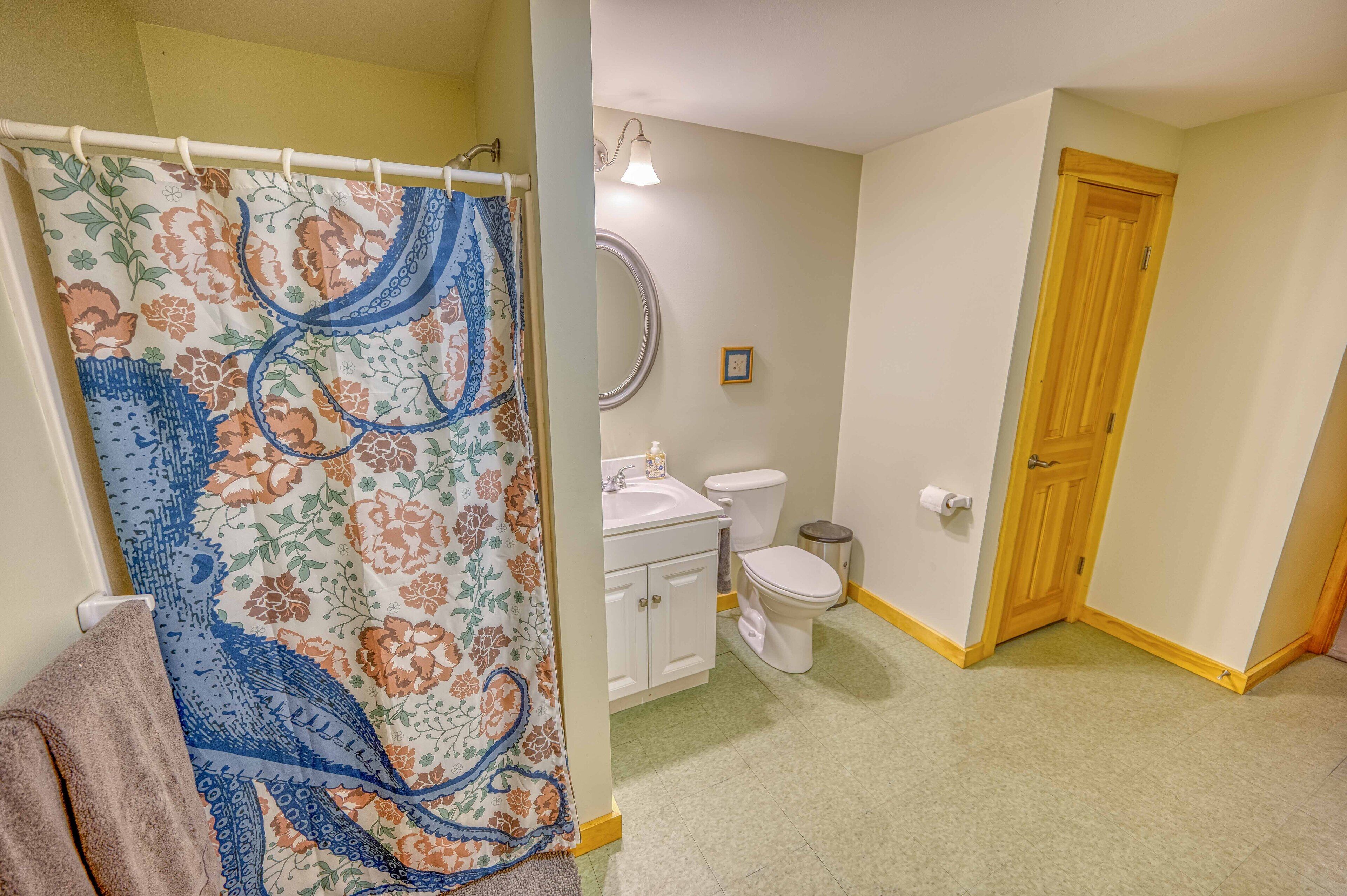 River’s Bend, 1Bd , 8 mins to Montpelier