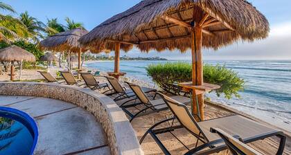 OCEAN FRONT! 2 bed/2 bath*GROUND FLOOR* a/c* MAID!