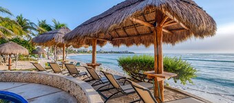 OCEAN FRONT! 2 bed/2 bath*GROUND FLOOR* a/c* MAID!